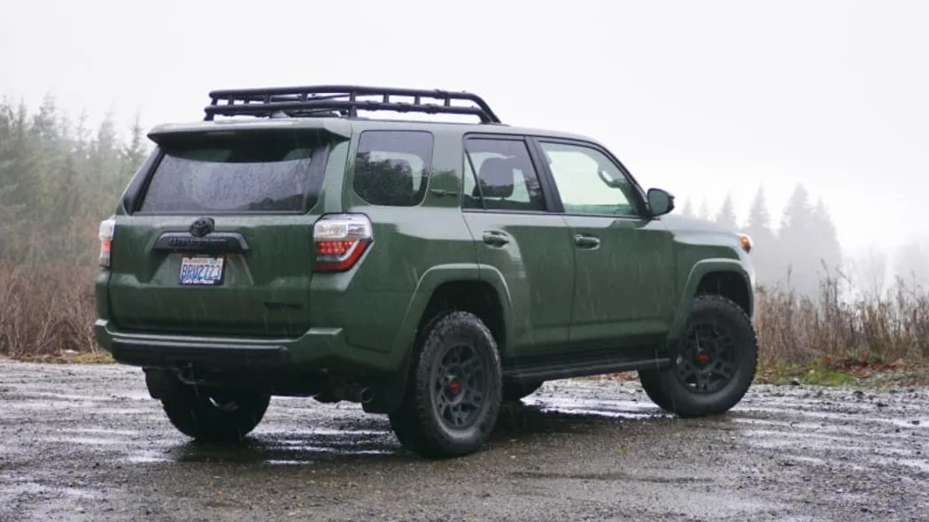 2025 Toyota 4runner 4Runner TRD Pro exclusive color - through the years 2015-2025 2020-army-green-toyota-4runner-trdpro-r34-1