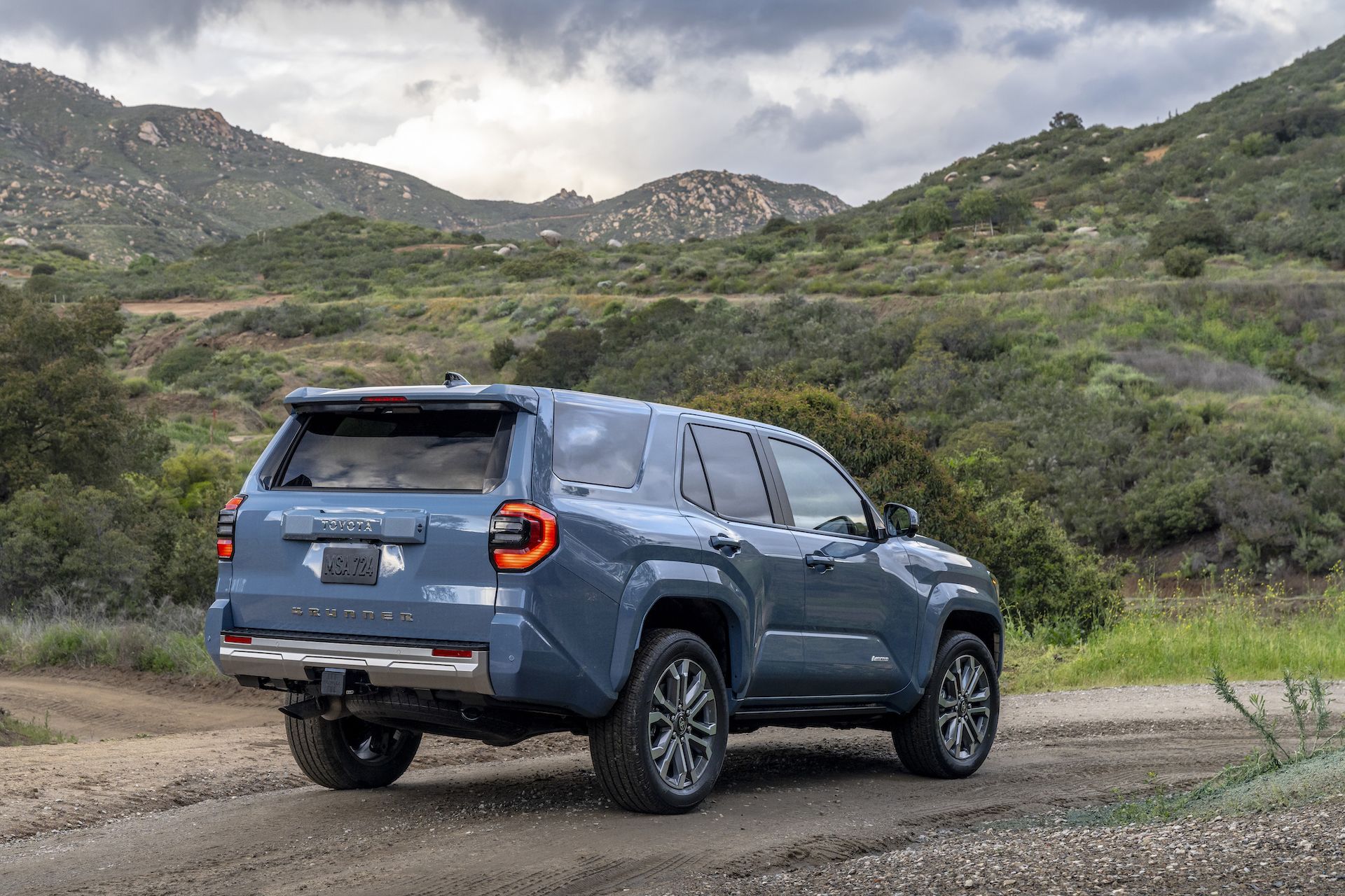 2025 Toyota 4runner Photos: 2025 4Runner LIMITED (Interior, Cargo Space, Exterior) in Heritage Blue color 2025-toyota-4runner-limited-107-jpg-6615620ac4347