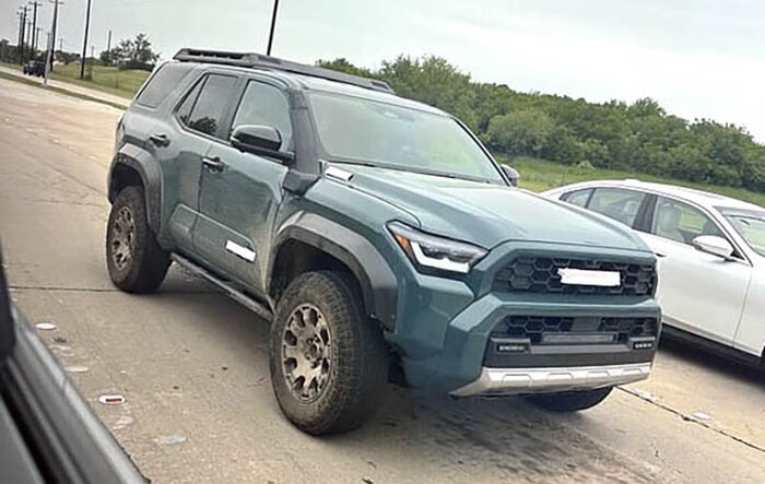 Trailhunter 6th Gen 4Runner (Everest color) spotted in the wild